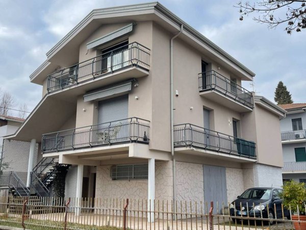 casa indipendente in vendita a Nonantola