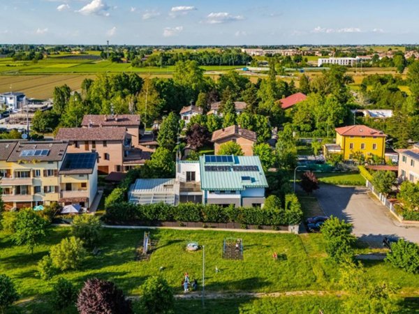 casa indipendente in vendita a Nonantola