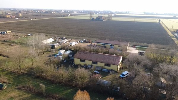 locale di sgombero in vendita a Nonantola in zona Via Larga