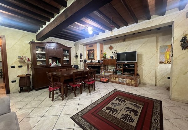 casa indipendente in vendita a Nonantola in zona Via Larga