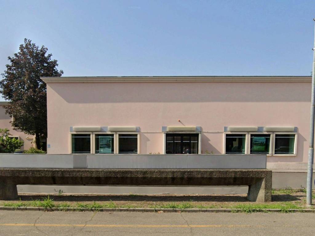 negozio in vendita a Nonantola in zona Via Larga