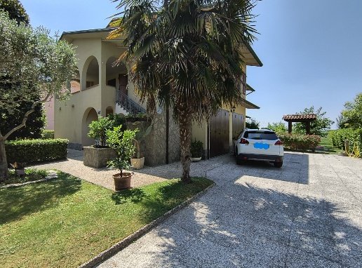 casa indipendente in vendita a Nonantola in zona Via Larga