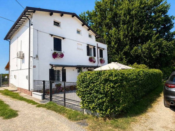 casa indipendente in vendita a Nonantola in zona Campazzo