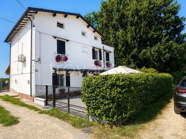casa indipendente in vendita a Nonantola in zona Campazzo