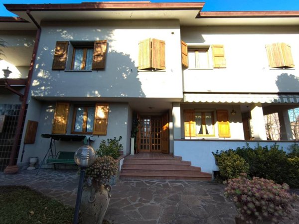 casa indipendente in vendita a Nonantola in zona Via Larga