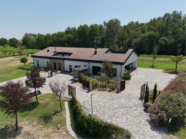 casa indipendente in vendita a Nonantola in zona Campazzo