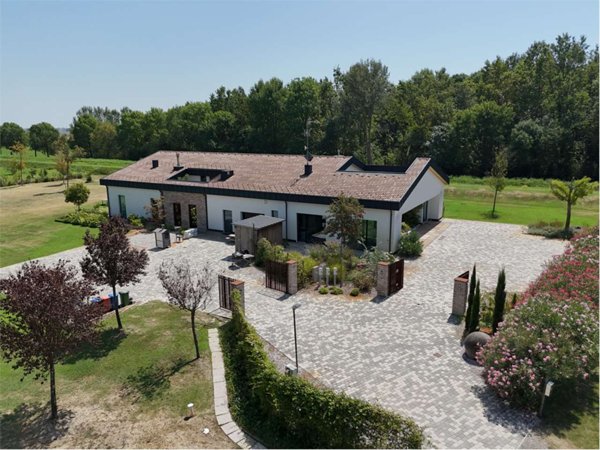 casa indipendente in vendita a Nonantola in zona Campazzo