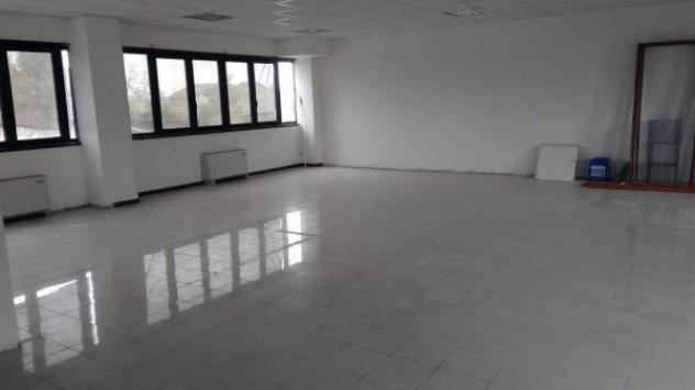 ufficio in vendita a Novi di Modena