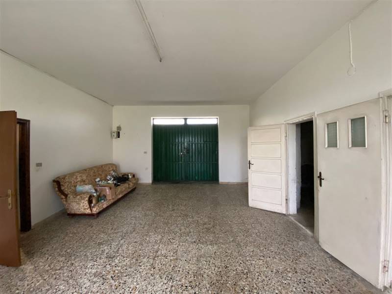 casa indipendente in vendita a Novi di Modena
