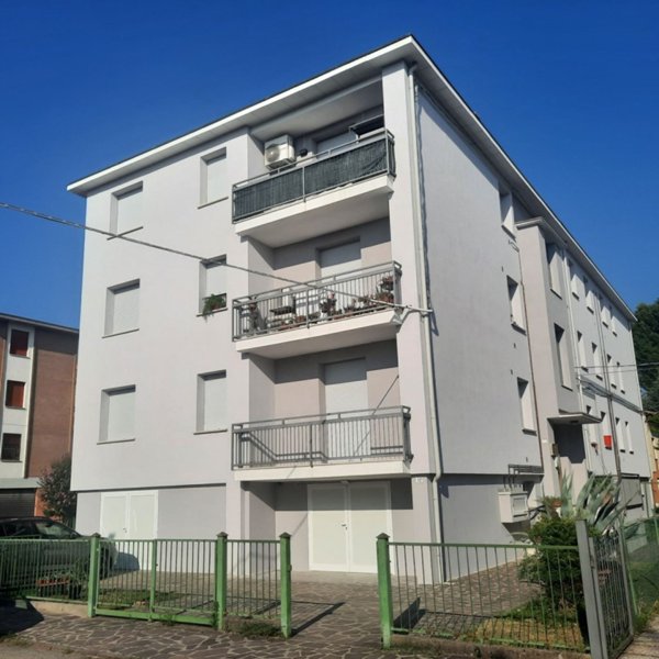 appartamento in vendita a Novi di Modena
