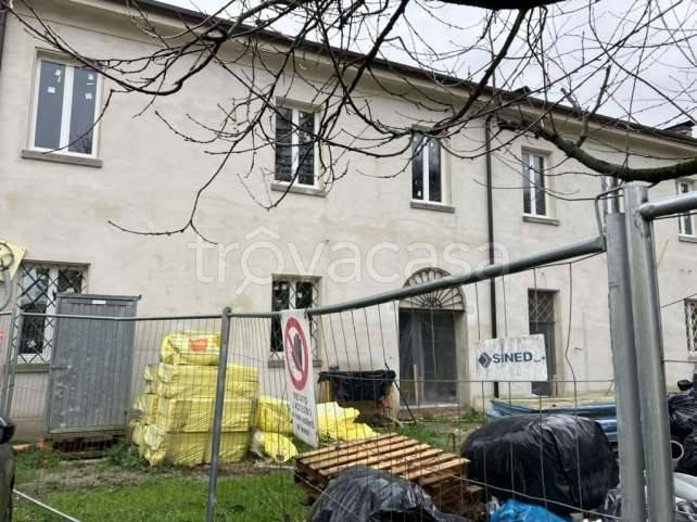ufficio in vendita a Novi di Modena