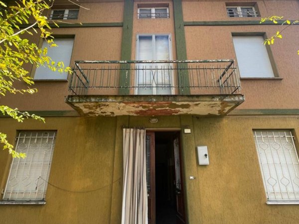 casa indipendente in vendita a Novi di Modena
