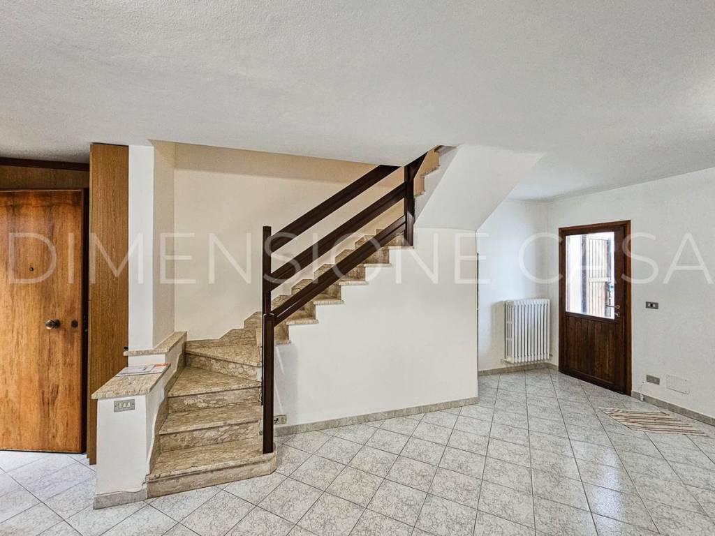 casa indipendente in vendita a Novi di Modena