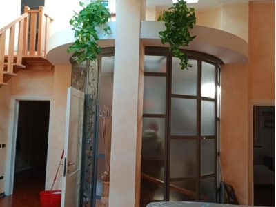casa indipendente in vendita a Novi di Modena