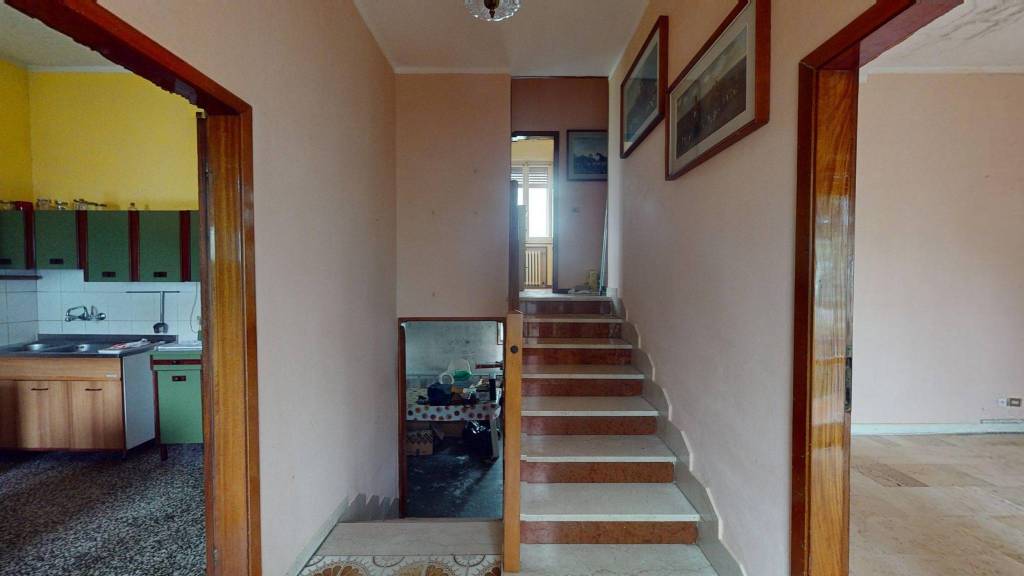 casa indipendente in vendita a Novi di Modena