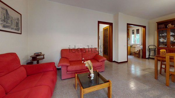 casa indipendente in vendita a Novi di Modena