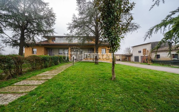 appartamento in vendita a Novi di Modena