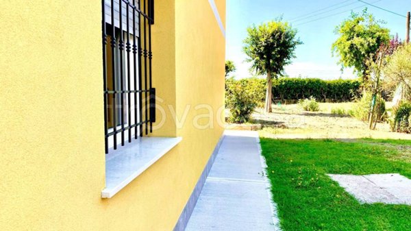 casa indipendente in vendita a Novi di Modena