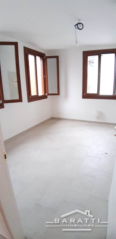 casa indipendente in vendita a Novi di Modena in zona Sant'Antonio in Mercadello