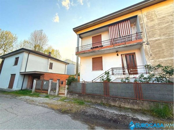 appartamento in vendita a Novi di Modena