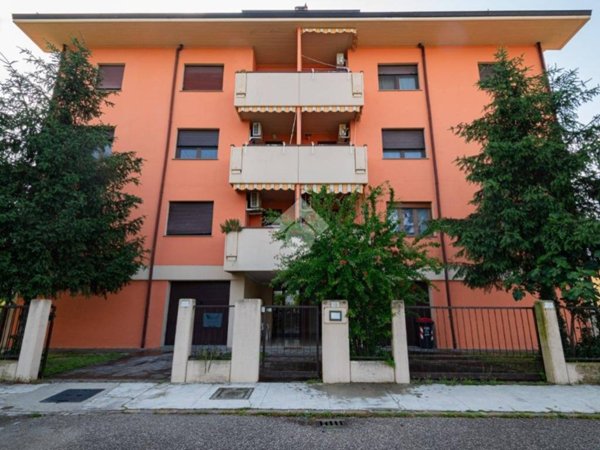 appartamento in vendita a Novi di Modena