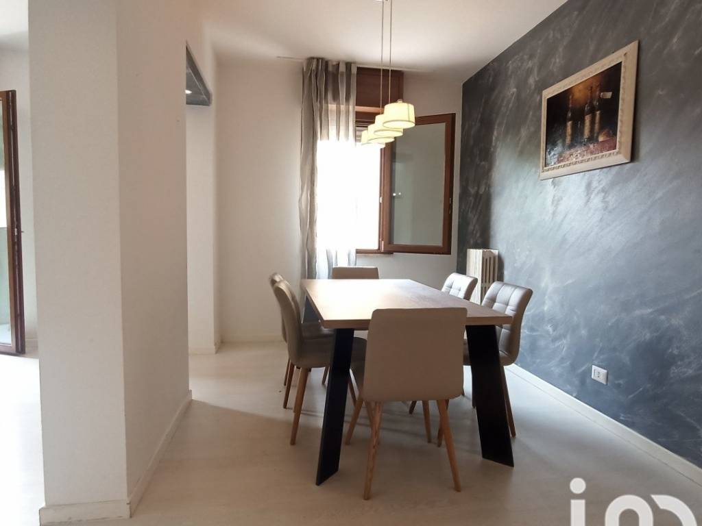 appartamento in vendita a Novi di Modena in zona Rovereto sulla Secchia