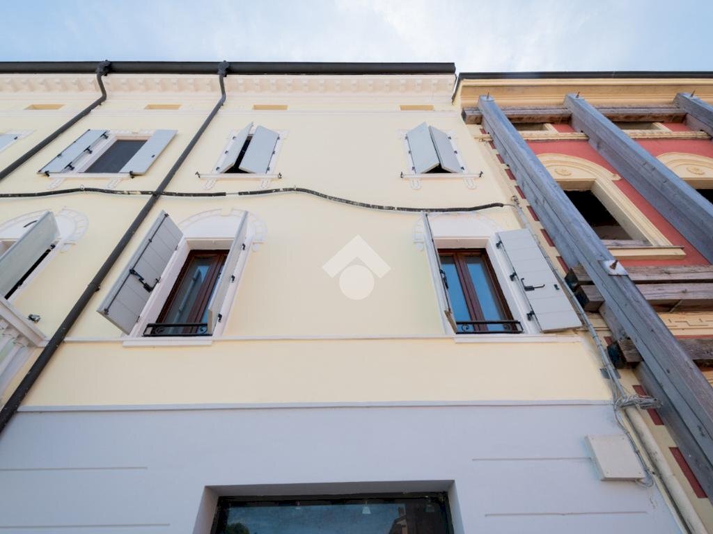 appartamento in vendita a Novi di Modena