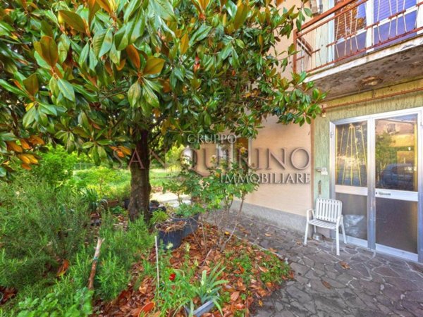 casa indipendente in vendita a Novi di Modena