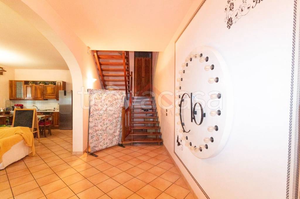 casa indipendente in vendita a Novi di Modena