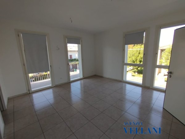 casa indipendente in vendita a Novi di Modena