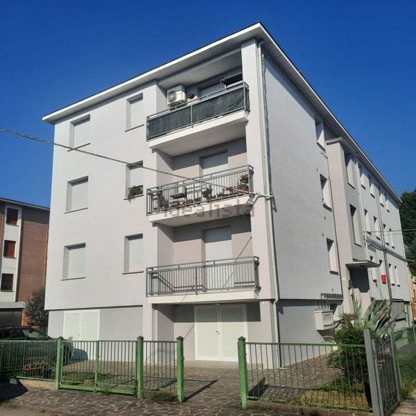 appartamento in vendita a Novi di Modena