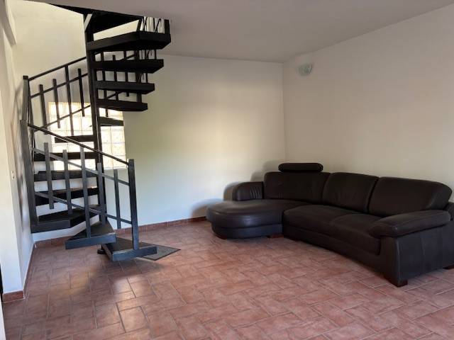 casa indipendente in vendita a Novi di Modena in zona Sant'Antonio in Mercadello