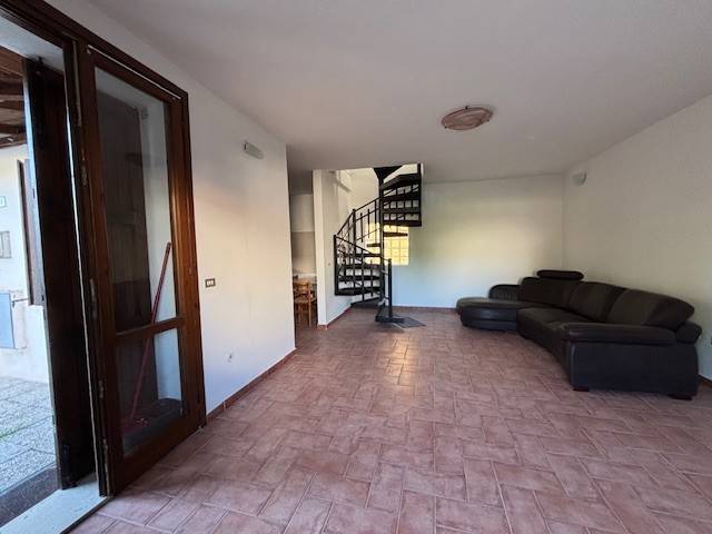 casa indipendente in vendita a Novi di Modena in zona Sant'Antonio in Mercadello