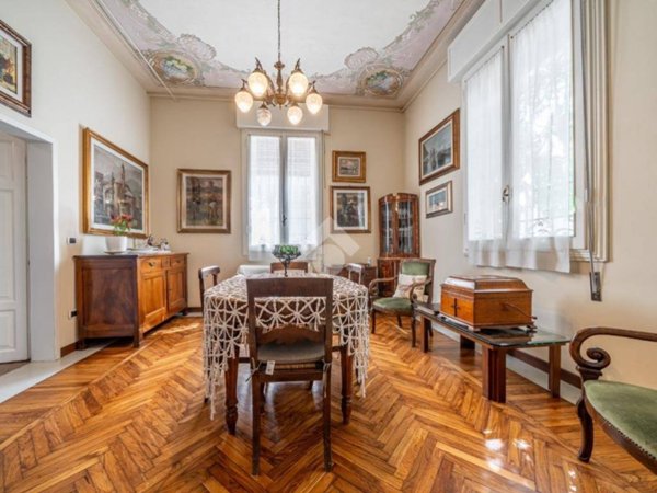 casa indipendente in vendita a Novi di Modena