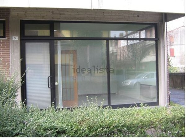 negozio in vendita a Novi di Modena