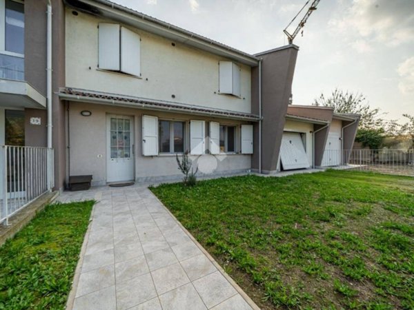 appartamento in vendita a Novi di Modena