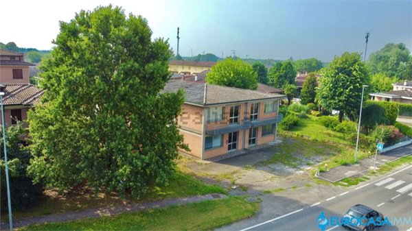 capannone in vendita a Novi di Modena