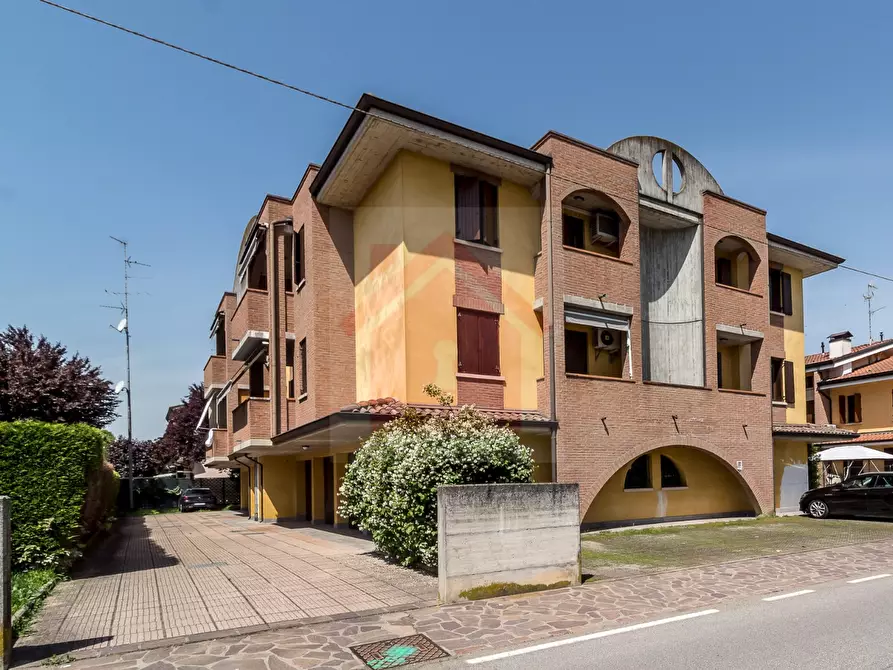 appartamento in vendita a Novi di Modena