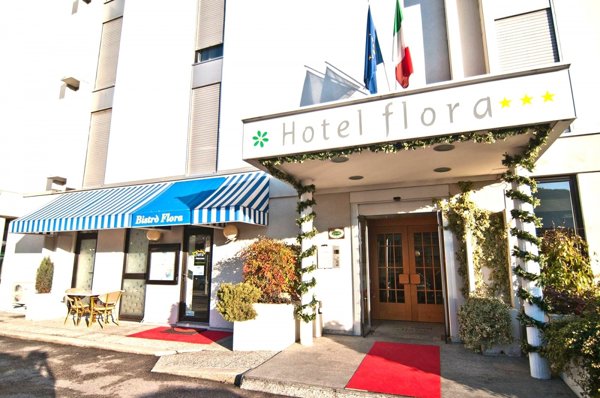 negozio in vendita a Novi di Modena