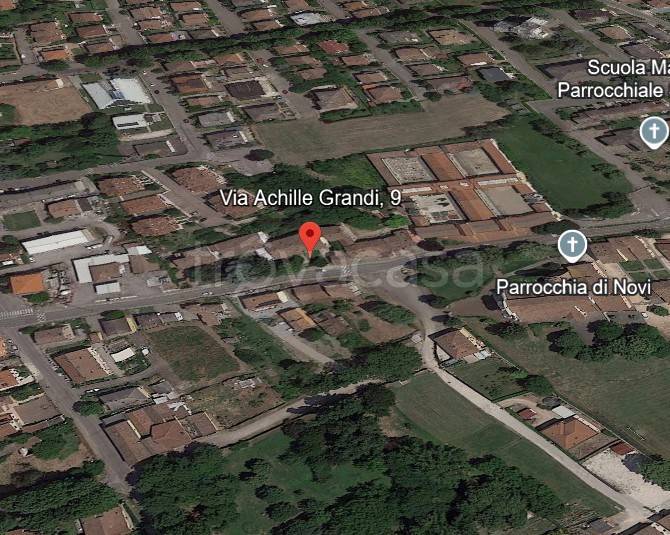 casa indipendente in vendita a Novi di Modena