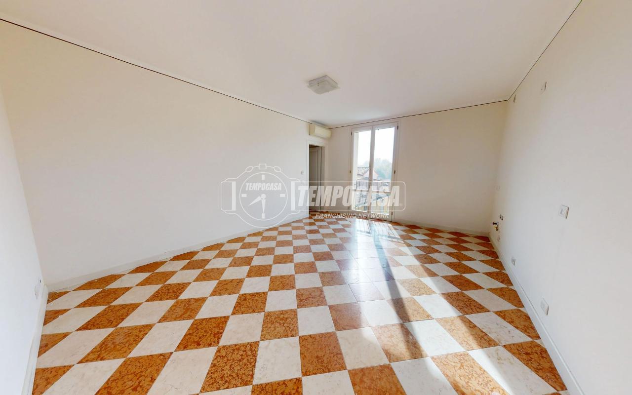 appartamento in vendita a Novi di Modena