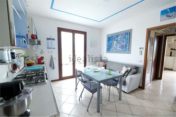 appartamento in vendita a Novi di Modena in zona Sant'Antonio in Mercadello