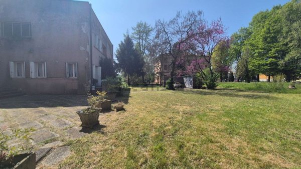 casa indipendente in vendita a Novi di Modena in zona Sant'Antonio in Mercadello