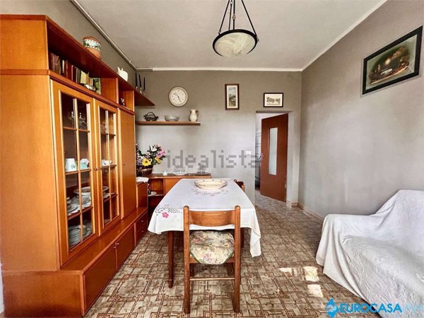 casa indipendente in vendita a Novi di Modena