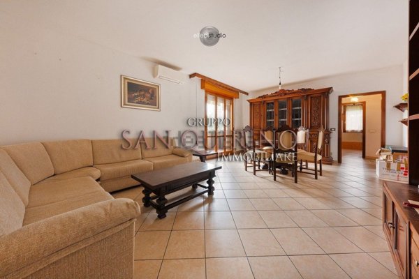 appartamento in vendita a Novi di Modena