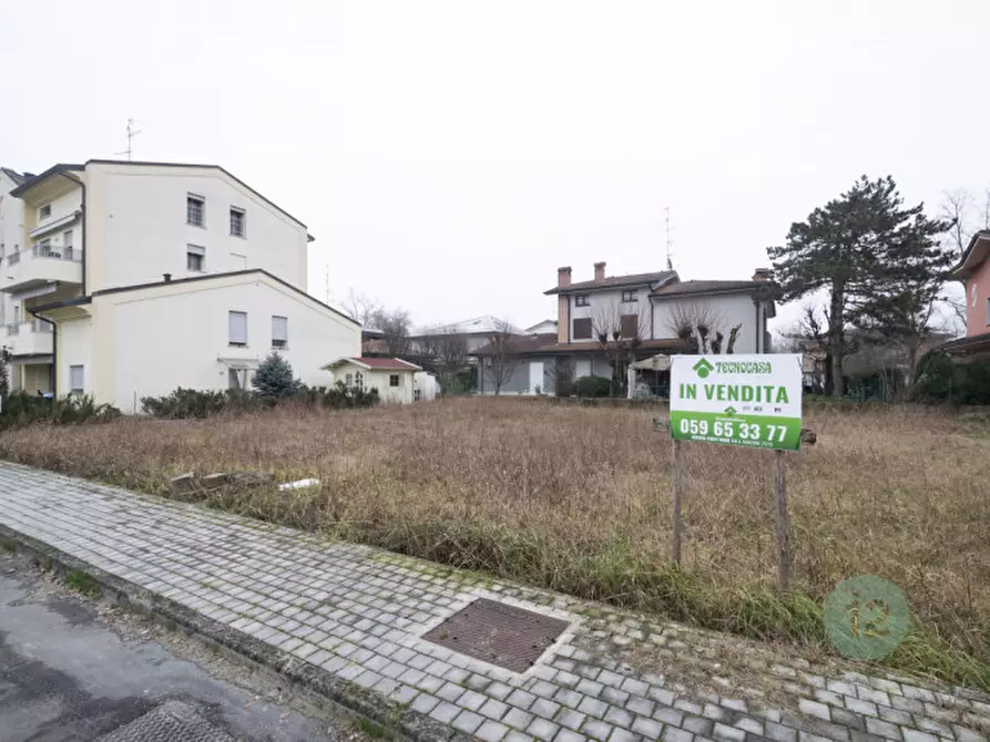 casa indipendente in vendita a Novi di Modena