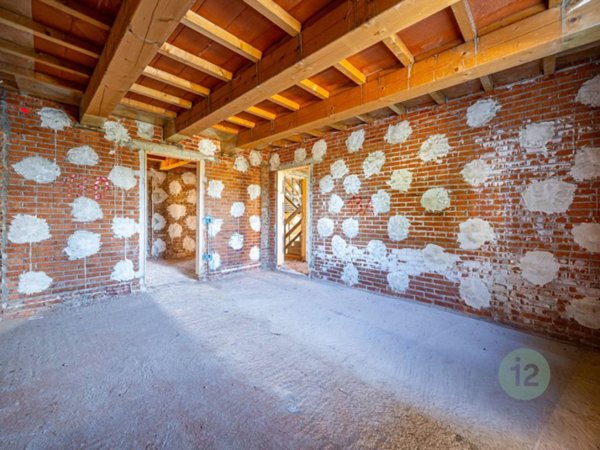 casa indipendente in vendita a Novi di Modena