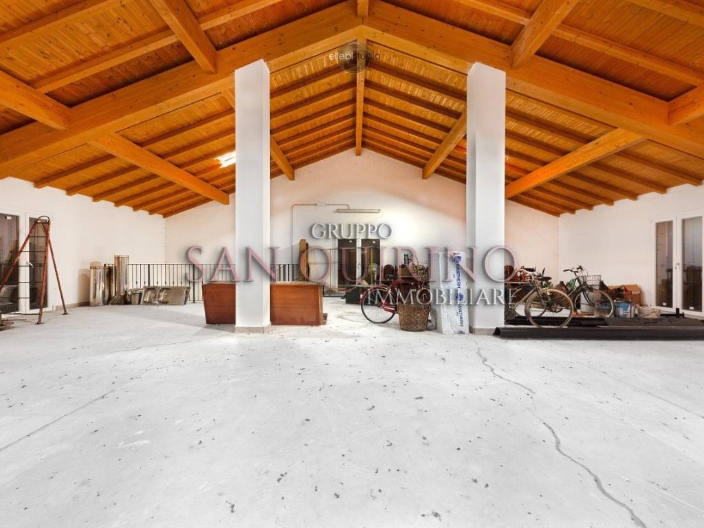 casa indipendente in vendita a Novi di Modena in zona Sant'Antonio in Mercadello