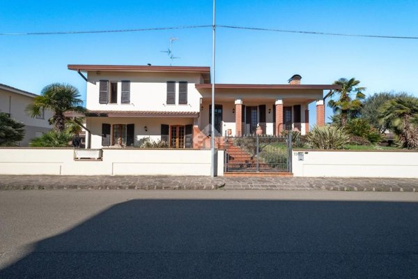 appartamento in vendita a Novi di Modena