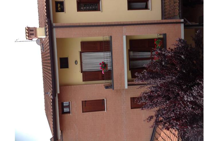 appartamento in vendita a Novi di Modena in zona Sant'Antonio in Mercadello